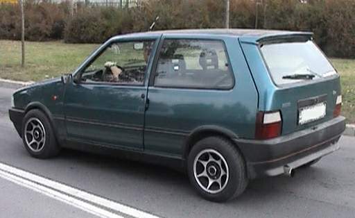 Fiat Uno Turbo IE Cry 1 people photo 1
